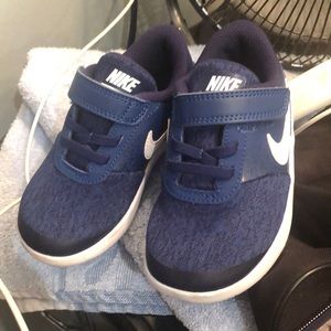 Brand New never worn blue Nike 9C toddler sneakers